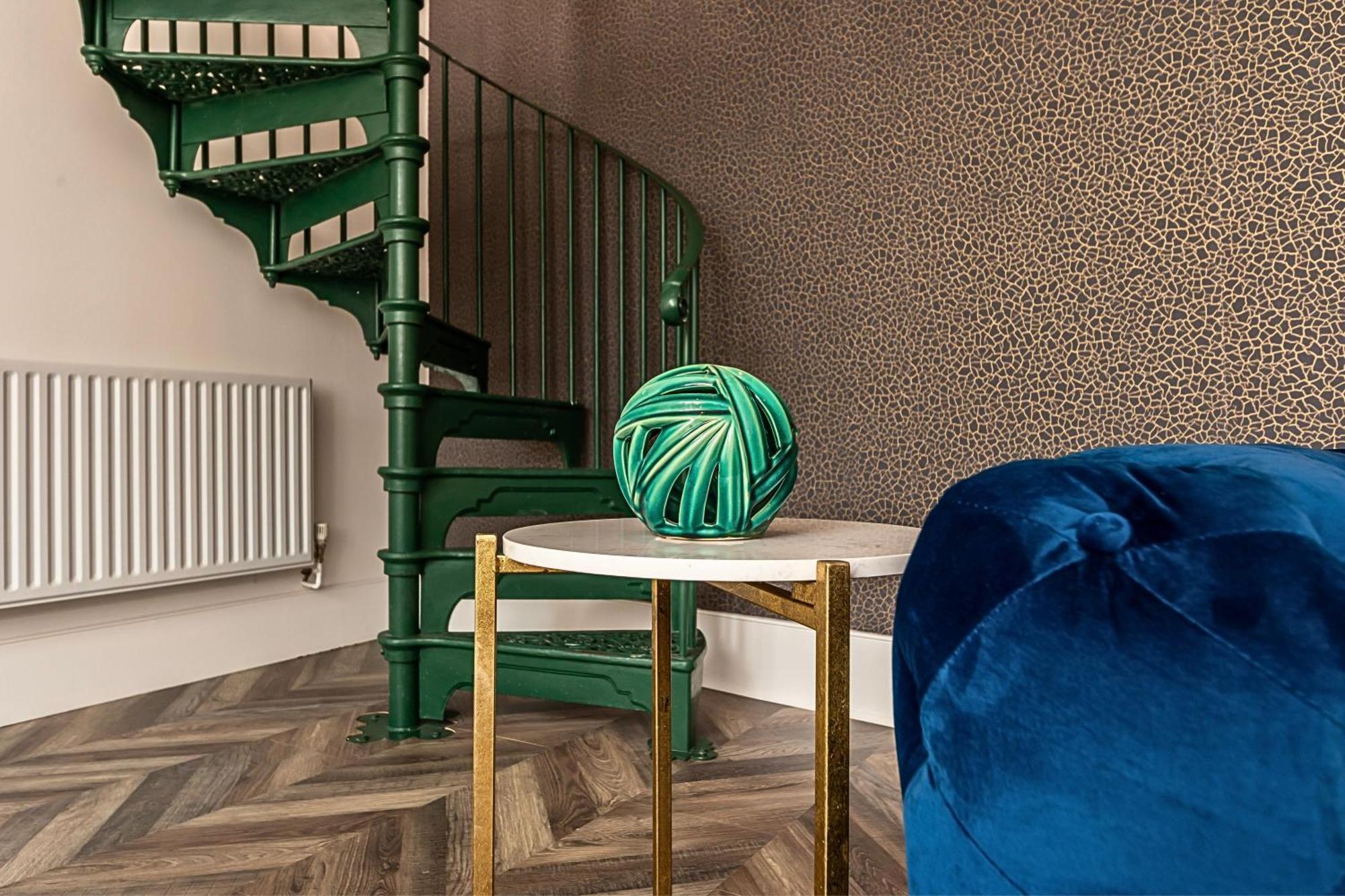 Secret Kensington Garden Mews: Spacious 2-Bedroom House with Private Patio London Exterior photo